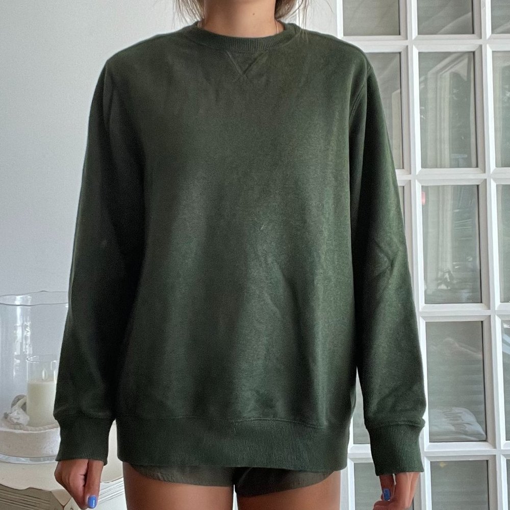 Green Soft Sweatshirt🌲